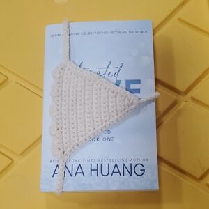 Crochet Thong Bookmark